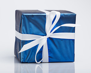 Image showing Blue gift box