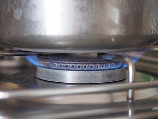 Image showing Saucepot on cooker