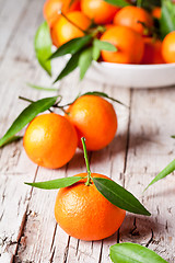 Image showing fresh tangerines with leaves 