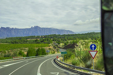 Image showing     Road to Montserrat