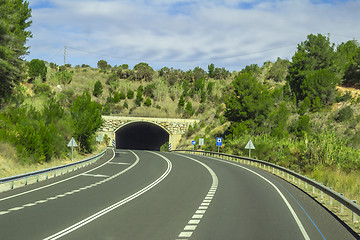 Image showing     Road to Montserrat