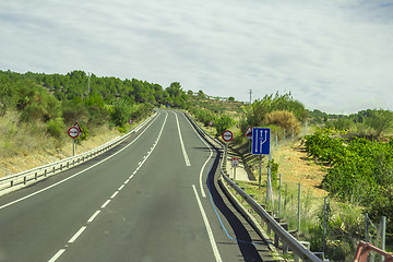 Image showing     Road to Montserrat