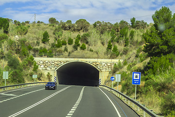 Image showing     Road to Montserrat