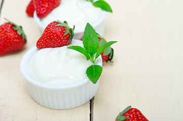 Image showing organic Greek yogurt and strawberry