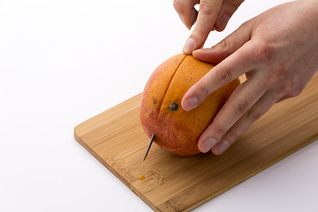 Image showing How To Cut A Mango?