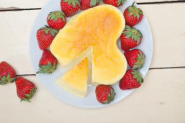 Image showing heart cheesecake