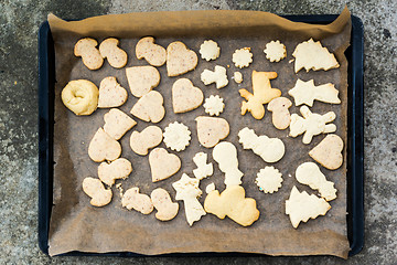 Image showing childrens christmas cookies on a tray