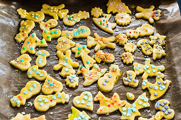 Image showing childrens christmas cookies on a tray