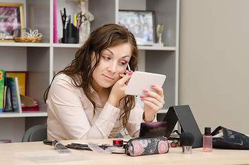 Image showing Office worker wears a shadow eyelids