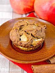 Image showing Cupcake rye with apples in plate on tablecloth