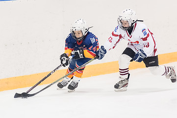 Image showing Game between children ice-hockey teams