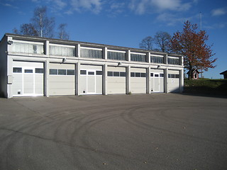 Image showing Large car garage