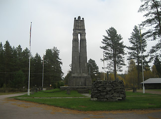 Image showing Peace monument from 1914 on the Norwegian-Swedish border