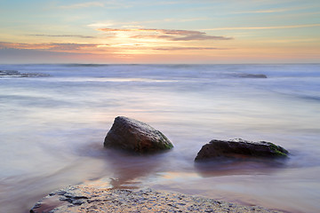 Image showing Morning light over the ocean at Bungan Beach Newport