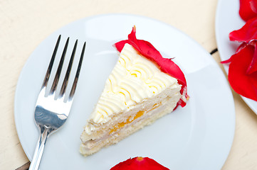 Image showing whipped cream mango cake