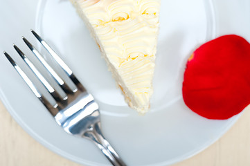 Image showing whipped cream mango cake