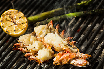 Image showing Grilled prawns on the grill