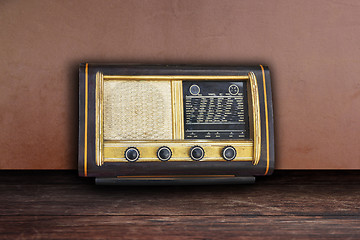 Image showing Old retro radio