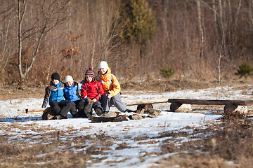 Image showing Winter family