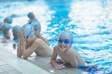 Image showing children group  at swimming pool