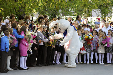 Image showing Pupils of elementary school on a solemn ruler on September 1 in 