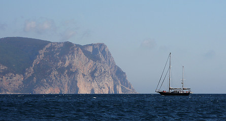 Image showing Sailing ship and rocks