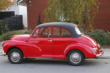 Image showing Red car