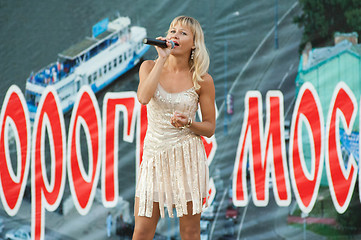 Image showing Anna Kostromina sing