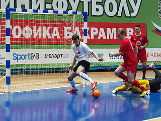 Image showing Volunteers team vs Turkish diaspora team