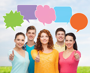 Image showing group of smiling teenagers with text bubbles