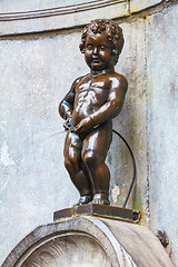 Image showing Manneken Pis sculpture in Brussels