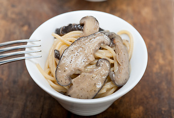 Image showing Italian spaghetti pasta and mushrooms