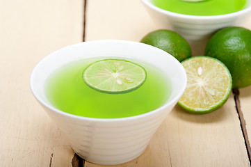 Image showing green lime lemonade 