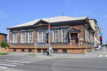 Image showing The Nikolaev city school in Tyumen, Lenina, 5 / Perekopskaya, 4,