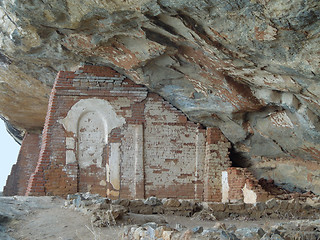 Image showing rock temple in Sri Lanka