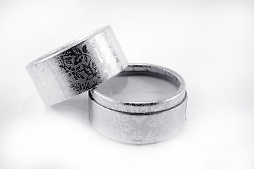 Image showing Silver velvet box 