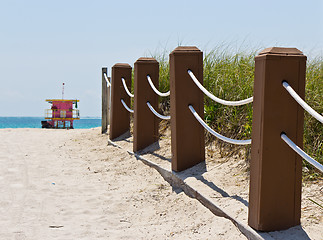 Image showing Walkway to the beach