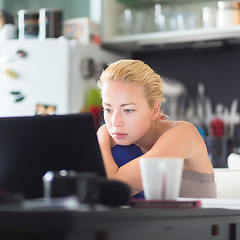 Image showing Female freelancer working from home.
