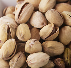 Image showing pistachios