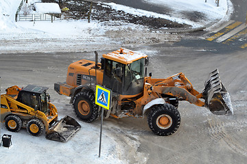 Image showing Cleaning of snow by means of special equipment.