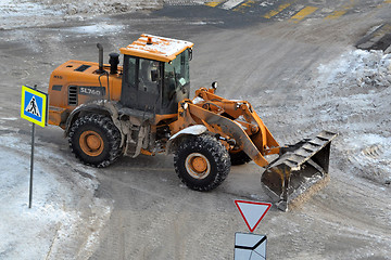 Image showing Cleaning of snow by means of special equipment.