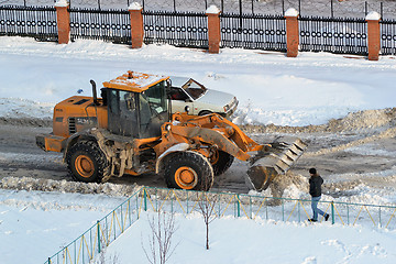 Image showing Cleaning of snow by means of special equipment