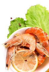 Image showing shrimps, lemon and lettuce leaves
