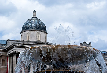 Image showing The national gallery at trafalgar square, london