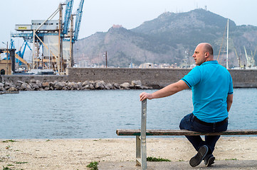 Image showing man on bench