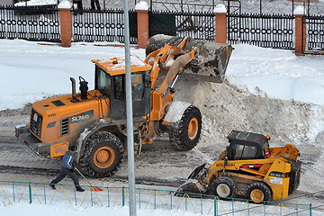 Image showing Cleaning of snow by means of special equipment.