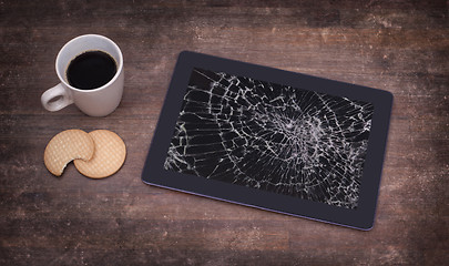 Image showing Tablet computer with broken glass