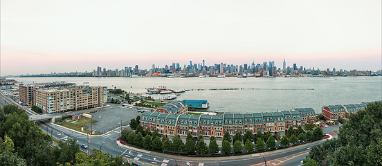 Image showing Manhattan skyline 