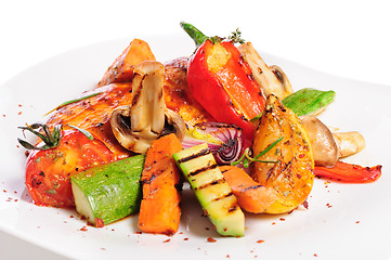 Image showing grilled chicken fillet and vegetables