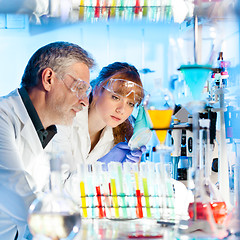 Image showing Health care professionals in lab.